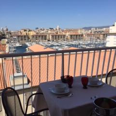 Suite privée du balcon du vieux port Marseille