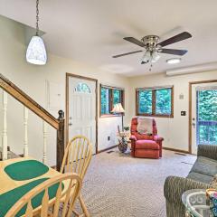 Cozy Roan Mountain Cabin with Private Balcony!