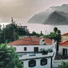 Mateus House - Porto da Cruz Center