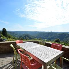 Cozy home with view and hottub