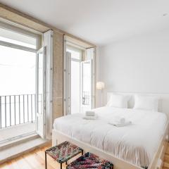 Flux Art Studio w/ AC & Balcony by LovelyStay