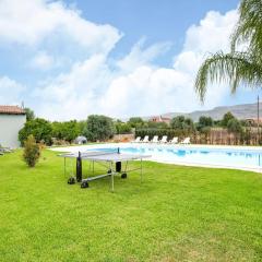 Belvilla by OYO Dream villa with private pool