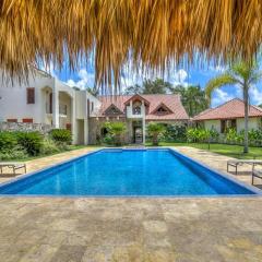 Fabulous 5 Bedroom Villa Gated Equestrian Community Ocean Front