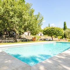 Amazing Home In St, Czaire Sur Siagne With 4 Bedrooms, Wifi And Outdoor Swimming Pool