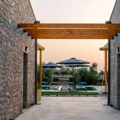Irissa Suites