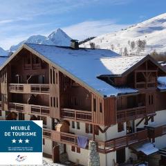 T2 Meublé Tourisme 3 etoiles, pied des pistes-parking privé avec balcon et superbe vue