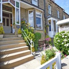 Westfield House - Characterful 7 bedroom townhouse