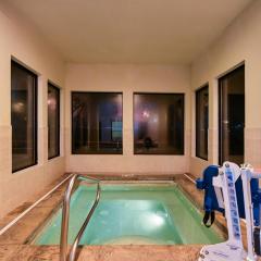 Holiday Inn Express Portland SE - Clackamas Area by IHG