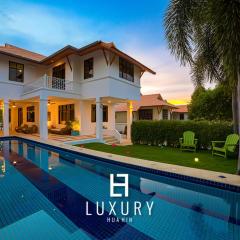 Modern Pool villa, 4 Bedroom Close to Beach - HV