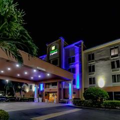 Holiday Inn Express Hotel & Suites Cocoa Beach, an IHG Hotel