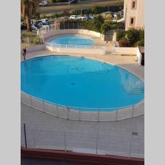 jolies studios avec piscines et parking privé 800m de la plage le grau du roi