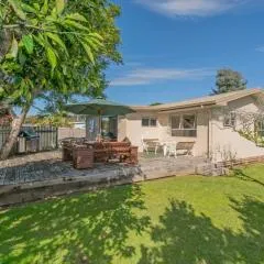 Hosts on the Coast Whiti Delight