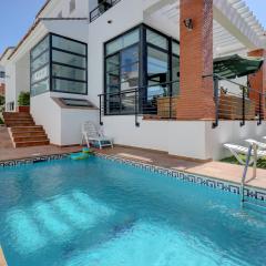 Villa in Puerto Marina with private pool