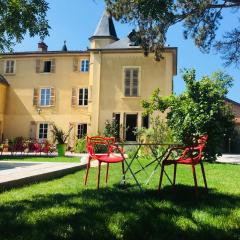 Aux Tourelles 1888 - Tres Proche Lyon #Clim #Piscine #Netflix #Parking Payant Securise