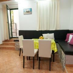 Apartment in Lovran with sea view, terrace, air conditioning, WiFi (3698-2)
