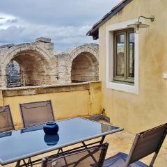 Vue la plus haute sur l'Amphithéâtre-arènes