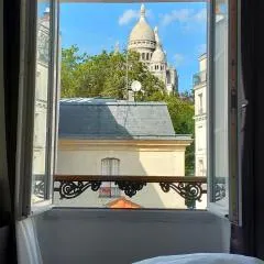 Le Village Montmartre