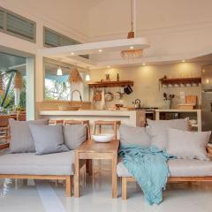 Tropical Penthouse in the Heart of Las Terrenas!