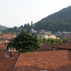 Como città: ottimo appartamento servitissimo