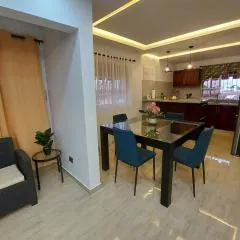 Cómodo Apto de 2hab con Aire 2baños, cerca de todo en Alma Rosa I