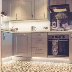 3-Bed Cottage-Plymouth-Dog friendly-Sleeps7