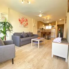 Modern 1 Bedroom Seaside Apartment with Pool