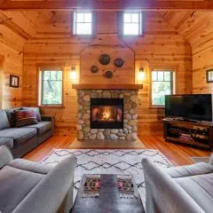 On the River Wooded Bliss Cabin near Loloma