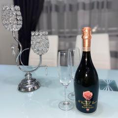 ROYAL KING Apartment