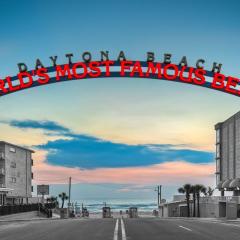 Turquoise Beach Retreat~King Bed~Daytona Beach