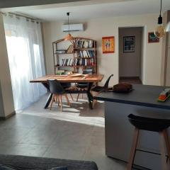 SUPERBE VILLA 85 m2 NIMES CAREMEAU