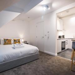 Bright & Beautiful Studio Flat in Bristol!