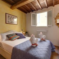 Diciotto Apartment by Mamo Florence