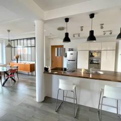 Superbe Loft 100m2 Proche Cathédrale avec Parking