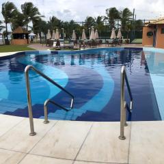 2 Suítes, Guarajuba, piscina frente mar