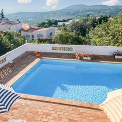 Charming House with Pool in Faro