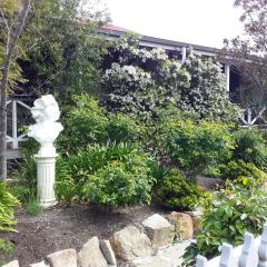 Wagin Cottage Garden Bed and Breakfast