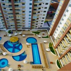 Apartamento no Condomínio Casa da Madeira em Caldas Novas-GO