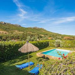 Nice Home In La Acea De La Borrega With Wifi, 1 Bedrooms And Outdoor Swimming Pool