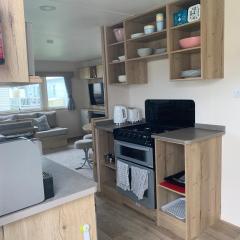 Whitstable, DP42, 2 bed park home, Alberta Holiday Park