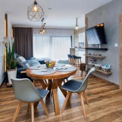 SPA Apartament Jenny Ski&Fun widok na Skrzyczne i skocznię "Skalite"