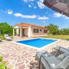 2 Bedroom Gorgeous Home In Trget