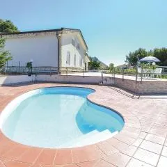 5 Bedroom Nice Home In Monreale