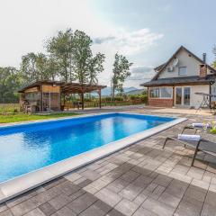 Nice Home In Smiljan With Sauna, Wifi And Outdoor Swimming Pool