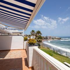 Beach Front Apartment In El Faro With Wifi