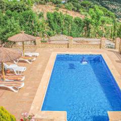 Stunning Home In El Gastor With 3 Bedrooms, Wifi And Outdoor Swimming Pool