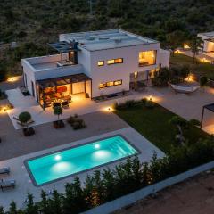 Gorgeous Home In Dubrava With Jacuzzi