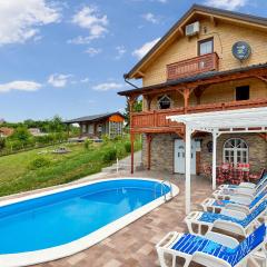 Awesome Home In Donja Zelina With 3 Bedrooms, Wifi And Outdoor Swimming Pool