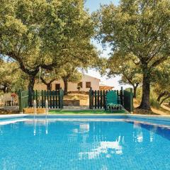 Gorgeous Home In Villaviciosa De Crdo, With Private Swimming Pool, Can Be Inside Or Outside