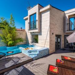 Nice Home In Zadar With Jacuzzi, Wifi And Heated Swimming Pool