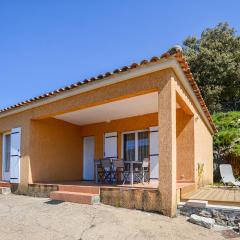 Awesome Home In Casalabriva With 3 Bedrooms And Wifi